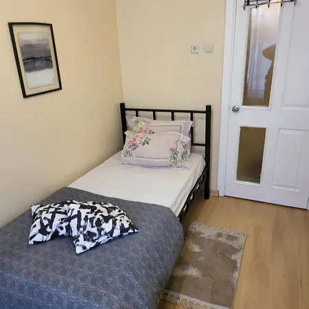 Apartament Guezel *